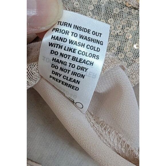 Vanity Blush Pink Sheer Sequin Blouse Women's Medium Long Roll Tab Sleeves New - Picture 11 of 11